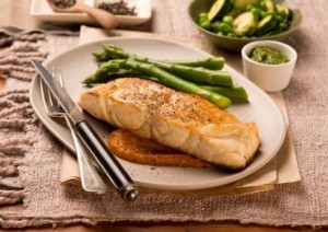 Barramundi with salsa verde, asparagus, peas, zuchinni & pumpkin puree_H crop